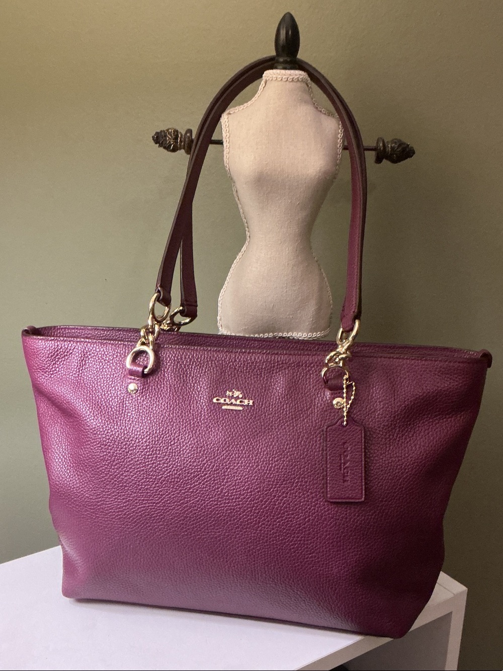 Coach Sophia Plum Pebbled Leather Tote Shoulder Bag Gold Hardware EUC